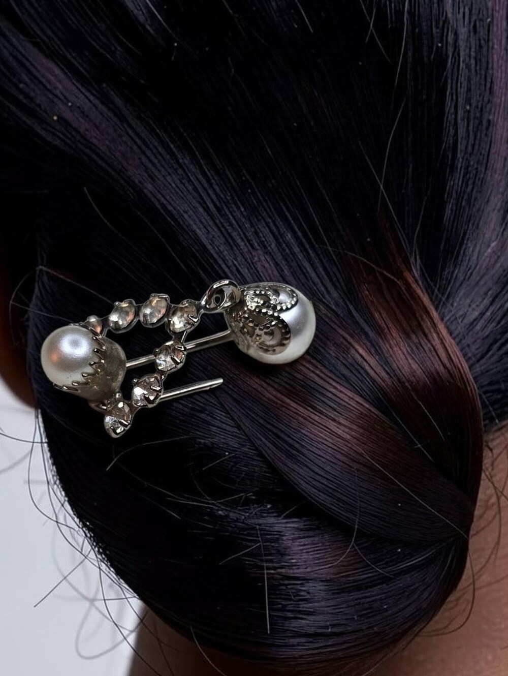 U-shaped Pearl and Rhinestone Hairpin Set of Two (2)